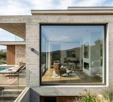 Modern_villa_fixed_window_202606241705 (2)